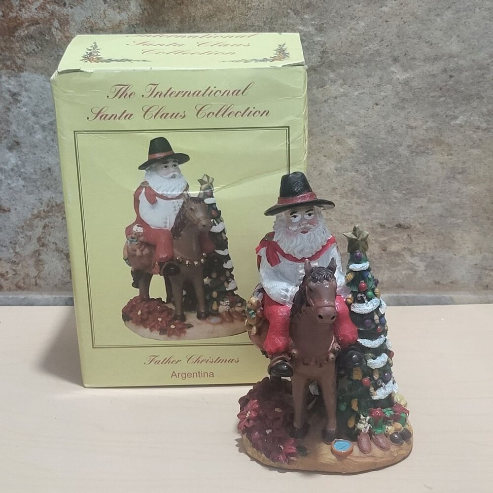 Father Christmas  Argentina Christmas Figurine  2007 The International Santa Cla